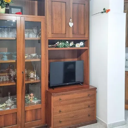 1 Bedroom Pet Friendly In Apartment *